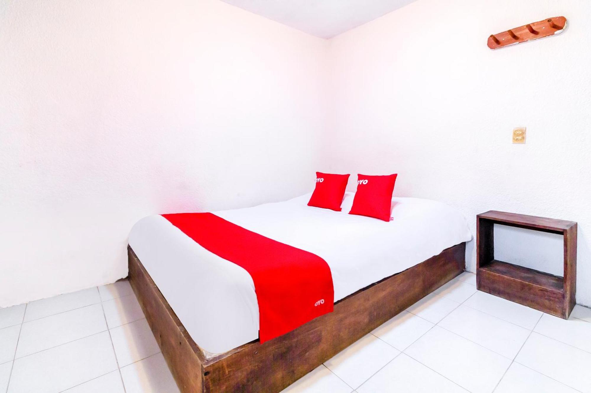 Oyo Hotel La Luna, Templo De Santo Domingo De Guzman San Cristóbal de Las Casas Dış mekan fotoğraf